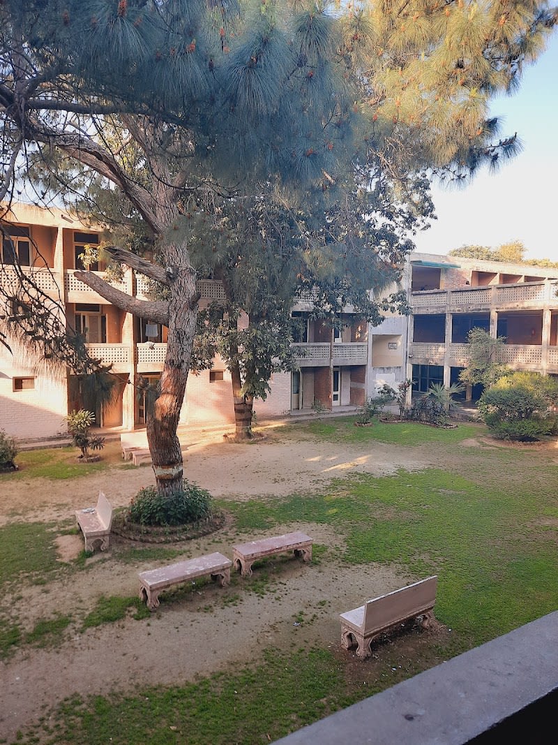 Girls Hostel No. 1 — hostel in Punjab University Campus, Lahore