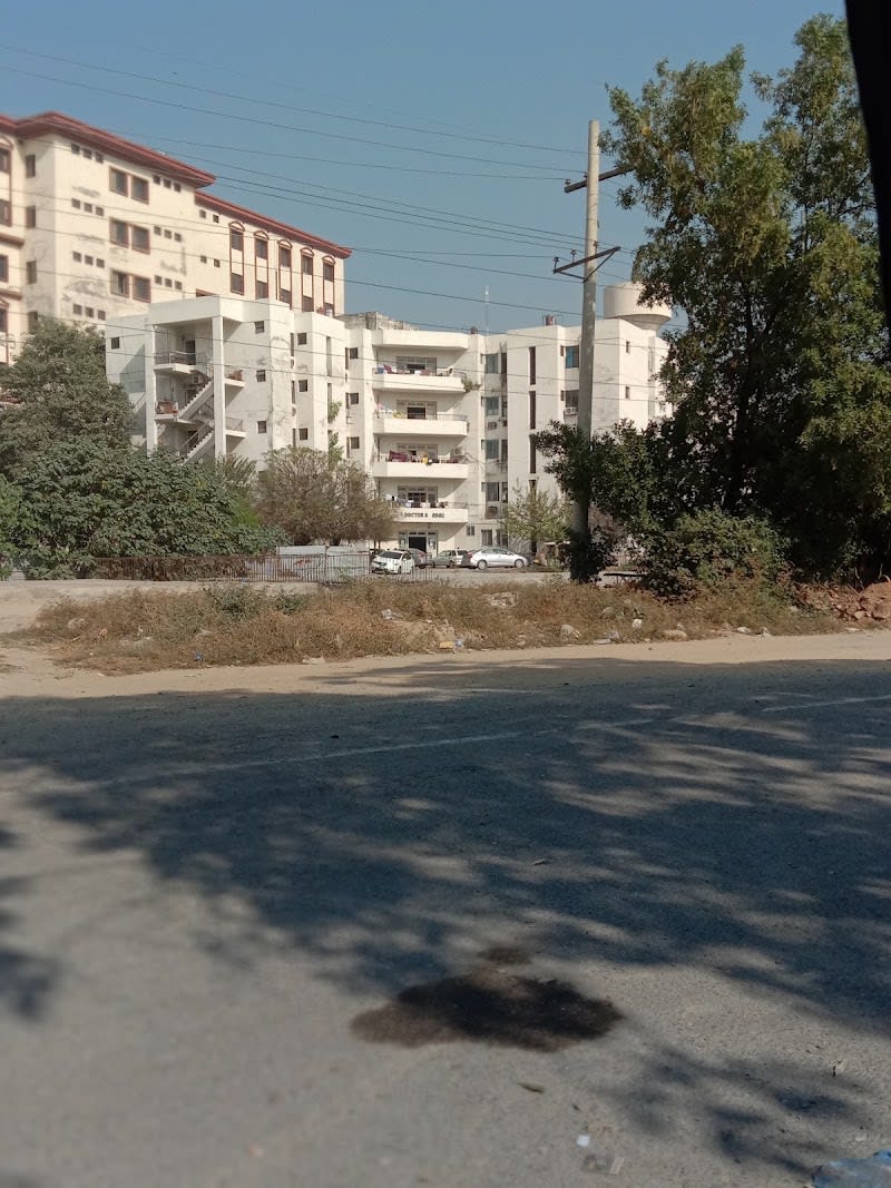 Doctors Lodge — hostel in Shadman, Lahore