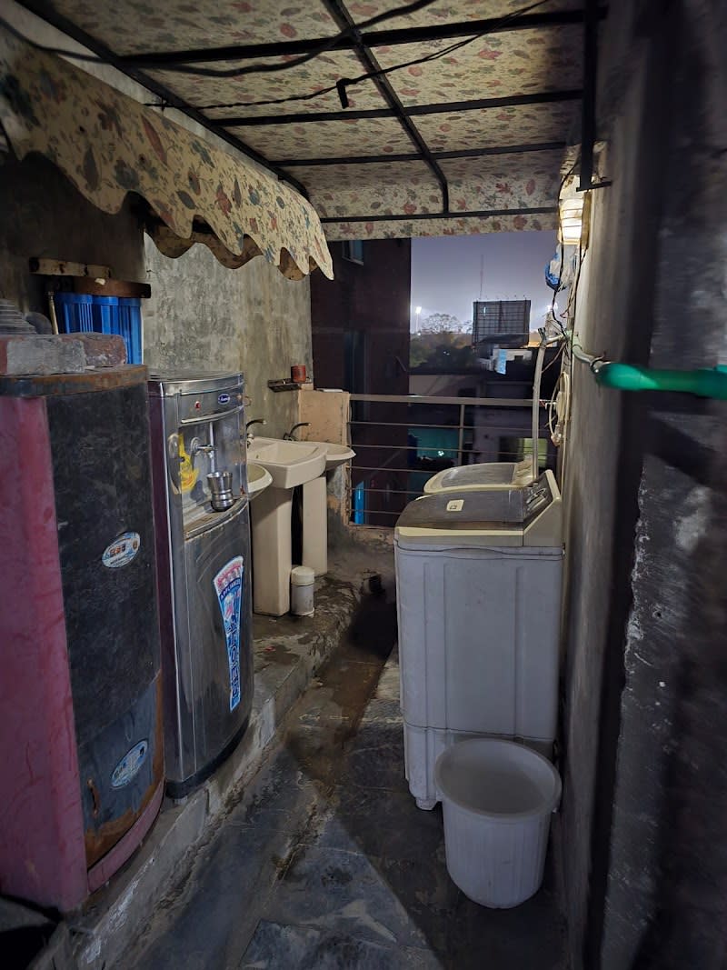 New Muslim Boys Hostel — hostel in Muslim Town, Lahore