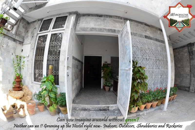 Marghazar - Girls Hostel Shadman (PERMANENTLY CLOSED) — hostel in Shadman, Lahore