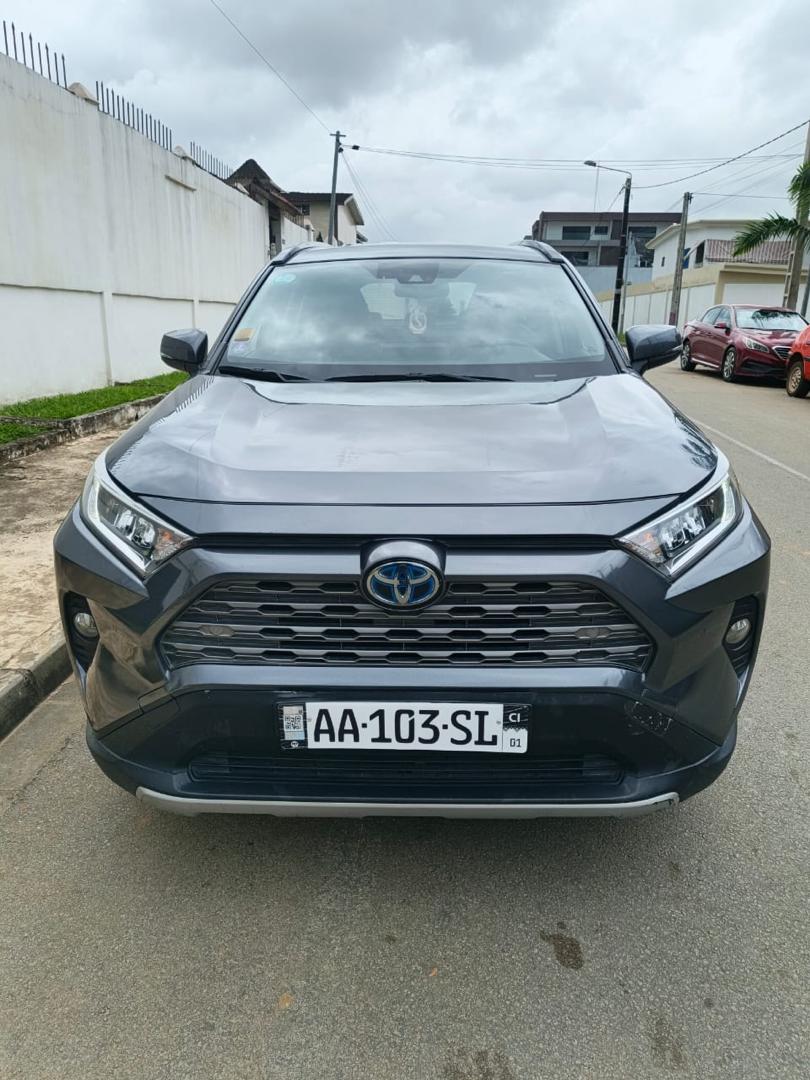 TOYOTA RAV4