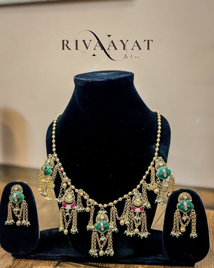 Harini – Heritage Haar & Matching Drop Earrings