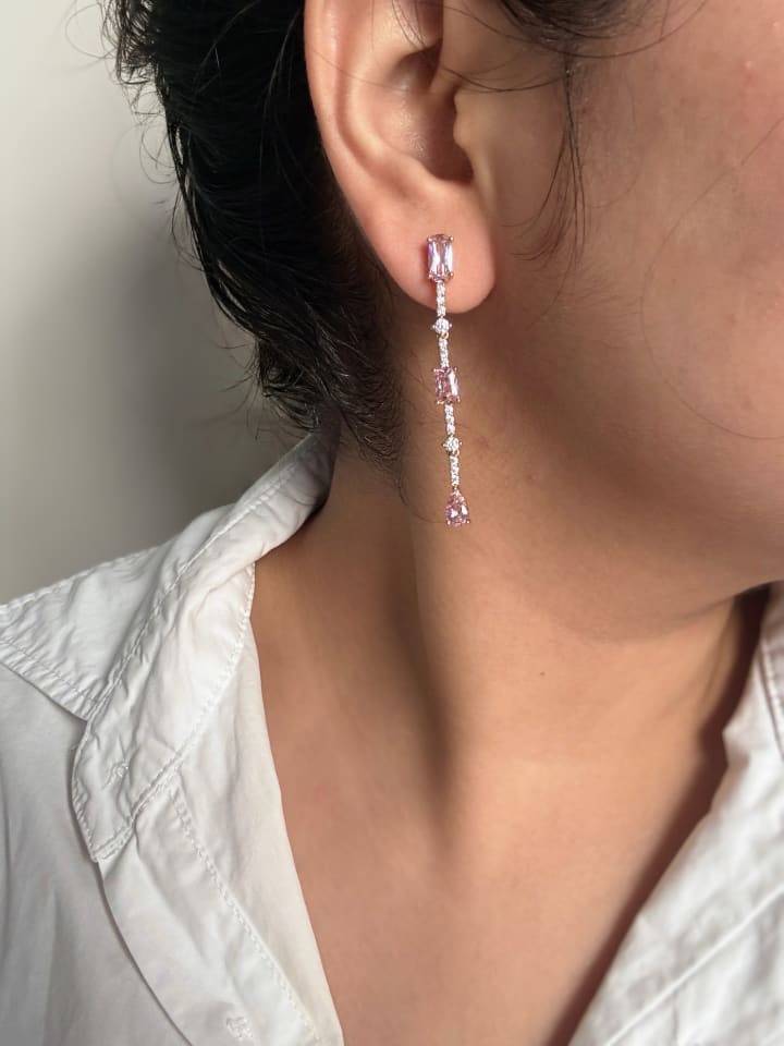 Kate – Blush Pink Linear Drops