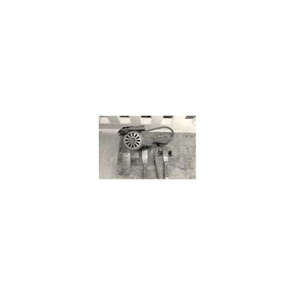 Paint Scraper 4 Inch Heavy-Duty trade painting tool supplied in Kenya by Paints Kenya