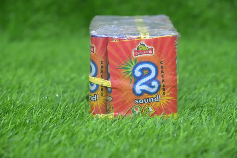 2 Sound Crackers