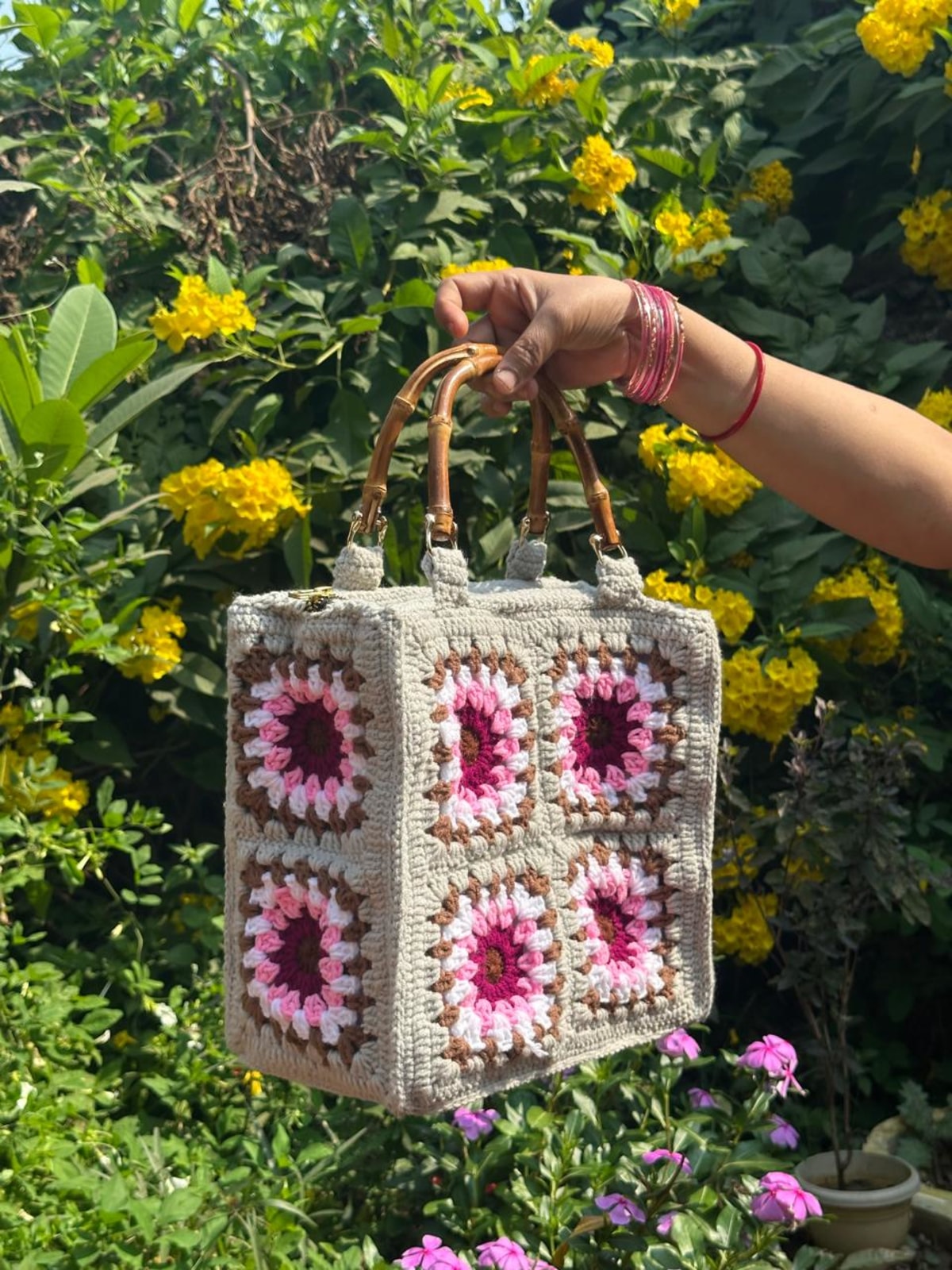 Meadow Bloom Handbag — image 2