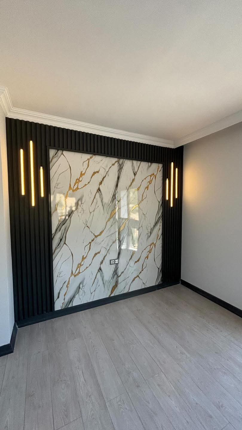 UV Marble Sheet by Labith Interno