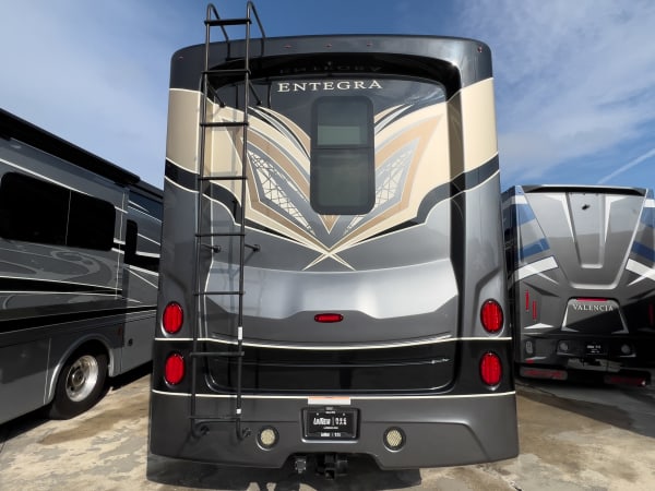 2023 Entegra ACCOLADE 37K - Image:38
