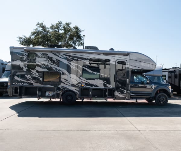 2023 Entegra ACCOLADE XT 32U | La Mesa RV | RecVan
