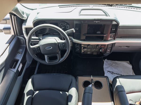 (Sold) 2026 REV Renegade VERACRUZ 30VRM - Image:2