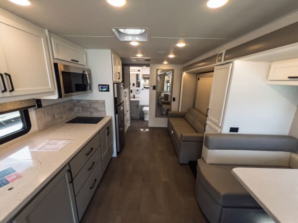 (Sold) 2026 REV Renegade VERACRUZ 30VRM - Image:6