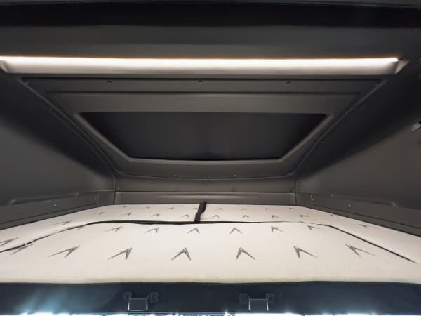 2027 Grand Design LINEAGE SERIES M 25FW FBP - Image:4