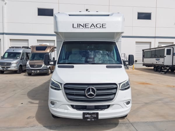 2027 Grand Design LINEAGE SERIES M 25FW FBP - Image:29