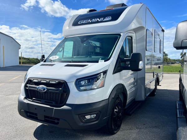 2026 Thor Motor Coach GEMINI TRIP 22MT | La Mesa RV | RecVan