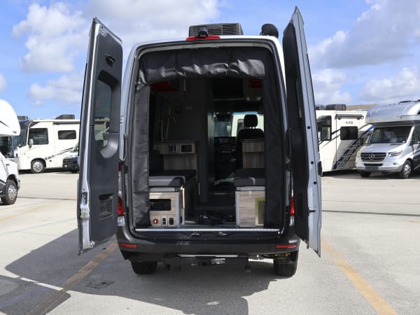 2025 Airstream INTERSTATE AWD 19X AWD - Image:2