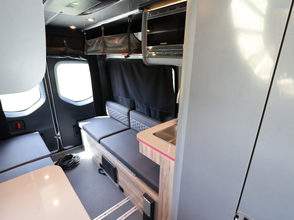 2025 Airstream INTERSTATE AWD 19X AWD - Image:6