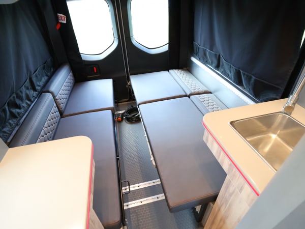 2025 Airstream INTERSTATE AWD 19X AWD - Image:16