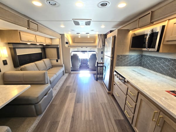 2026 REV Renegade VALENCIA 39BB | La Mesa RV | RecVan