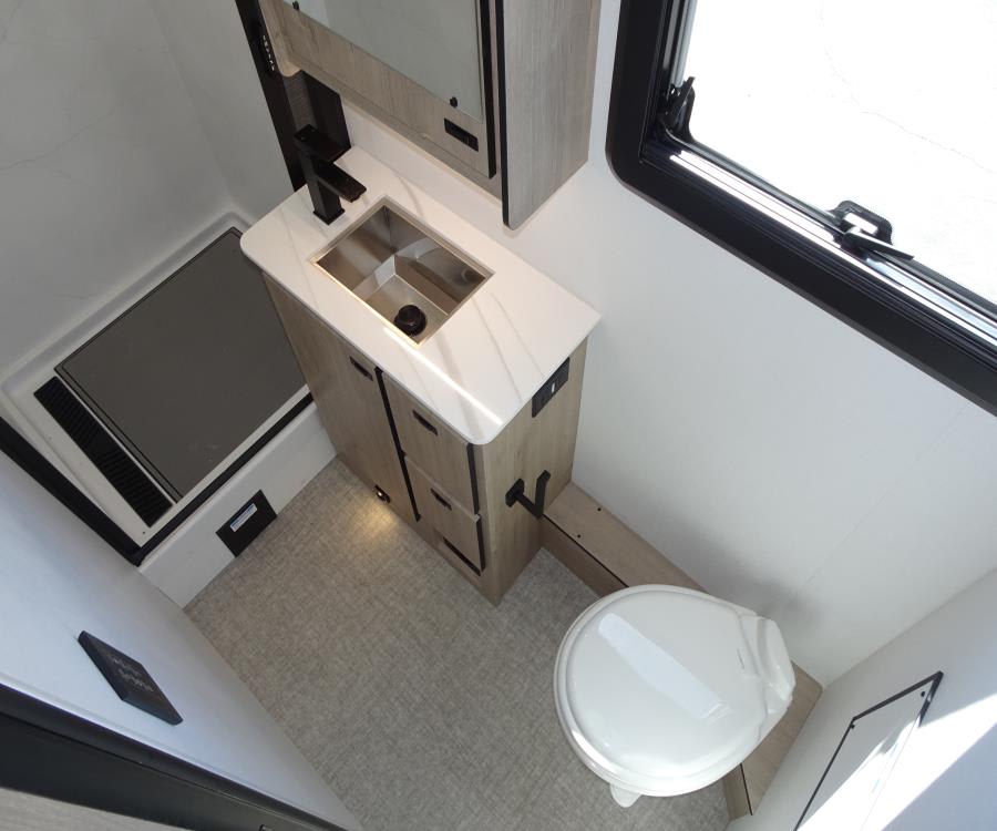 2026 Grand Design LINEAGE SERIES F — photo 19 view