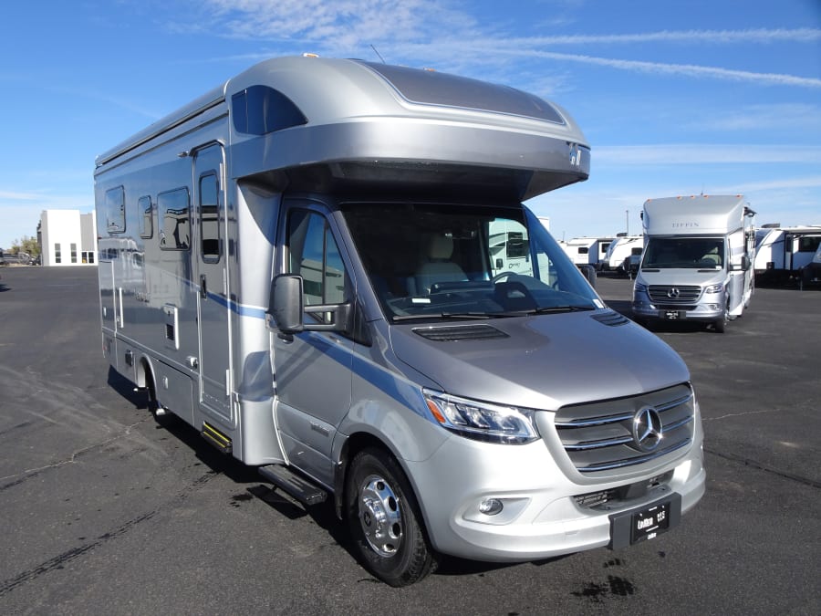 2026 Winnebago NAVION