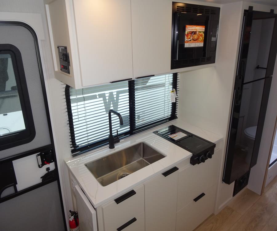 2026 Winnebago Towables MICRO MINNIE-TT — photo 16 view