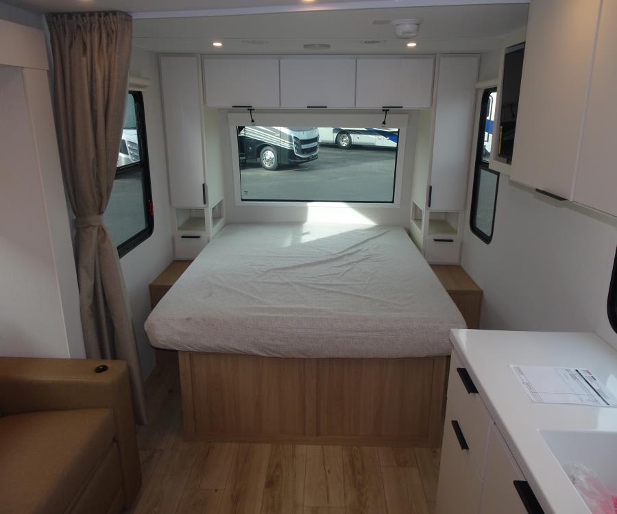 2026 Winnebago Towables THRIVE — detail view