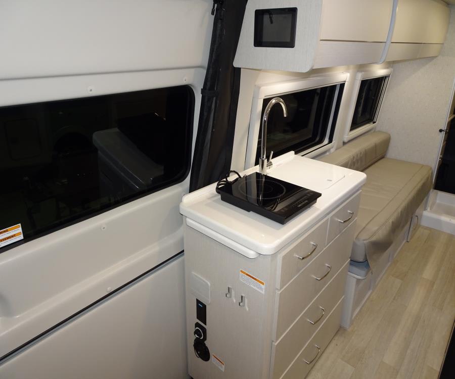 2026 Thor Motor Coach TRANQUILITY — photo 11 view