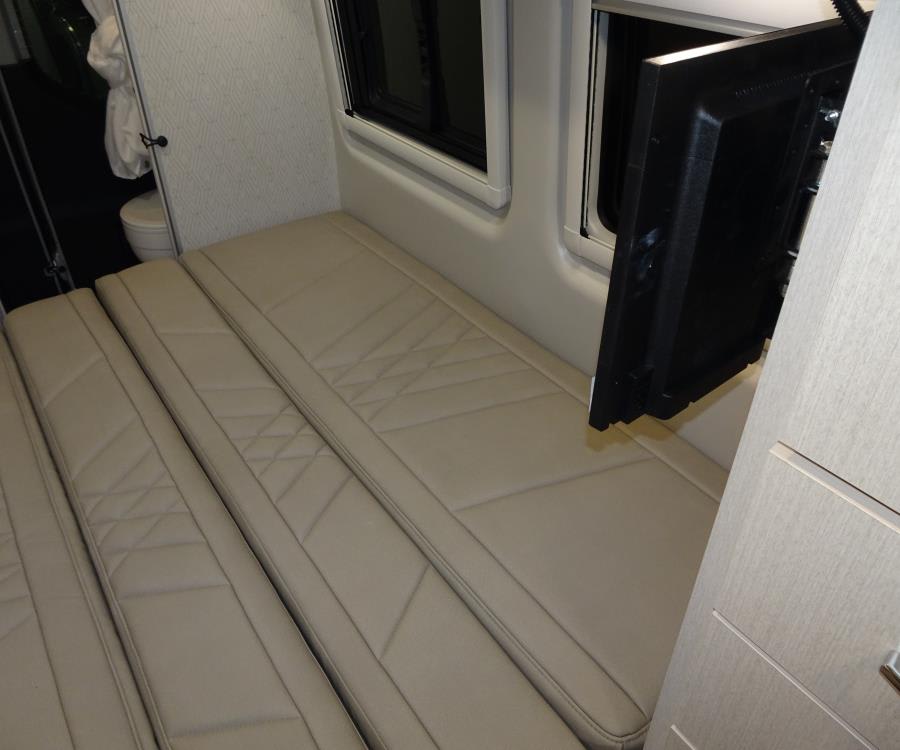 2026 Thor Motor Coach TRANQUILITY — photo 17 view