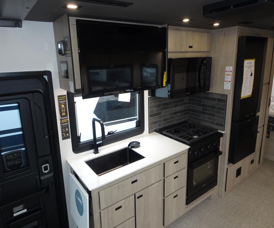 2026 Grand Design LINEAGE SERIES F — photo 10 view
