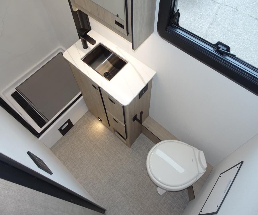 2026 Grand Design LINEAGE SERIES F — photo 19 view