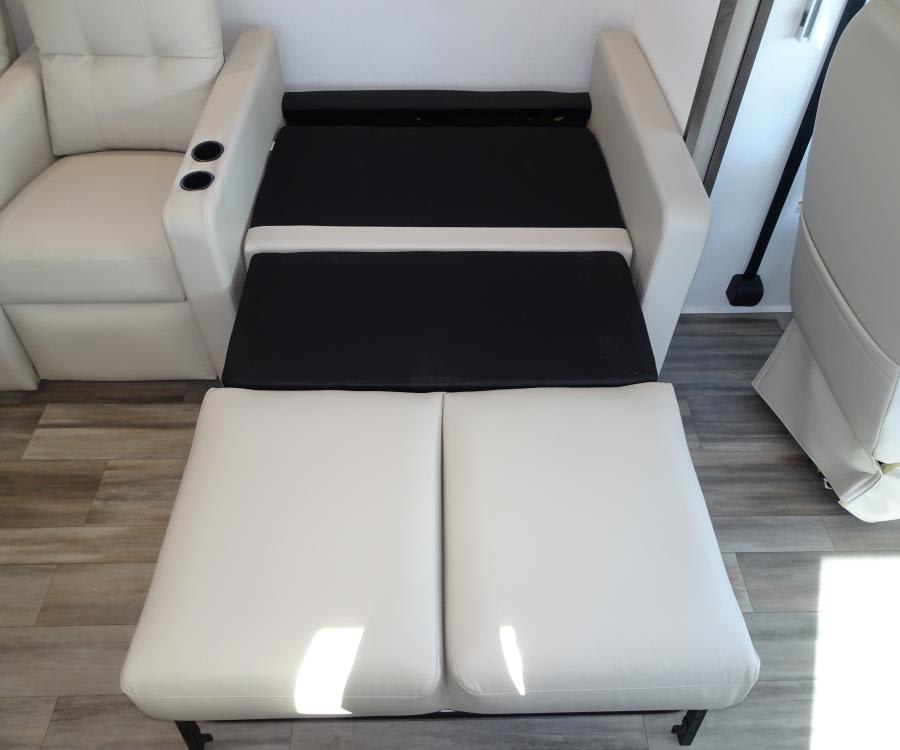 2026 Entegra VISION XL — photo 8 view