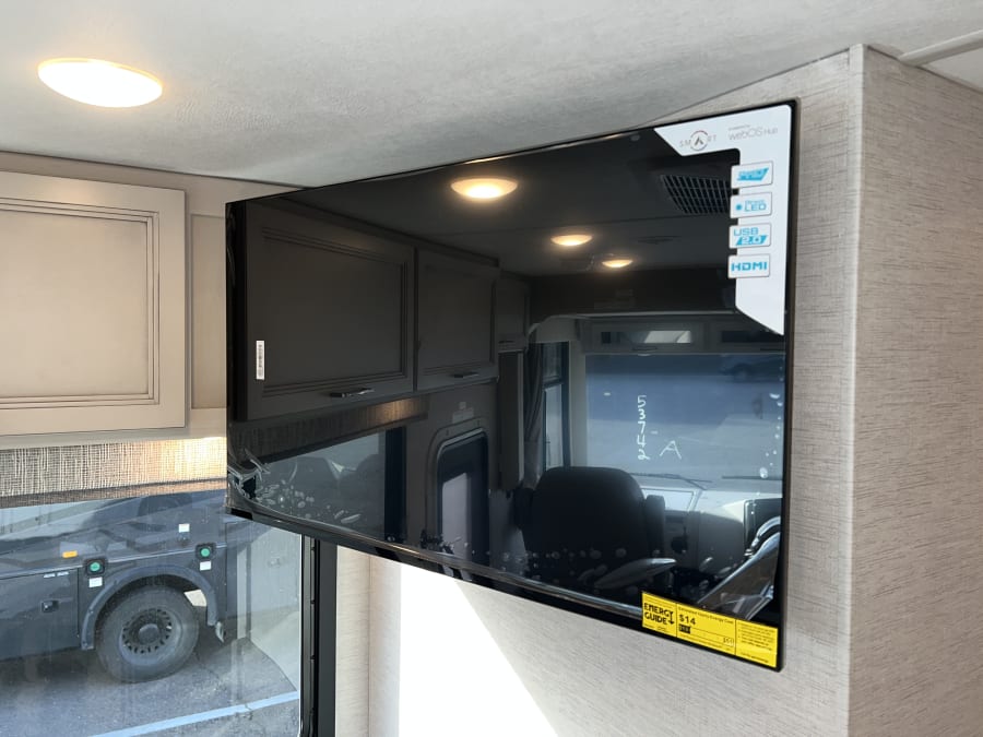 2026 Thor Motor Coach ACE — photo 17 view