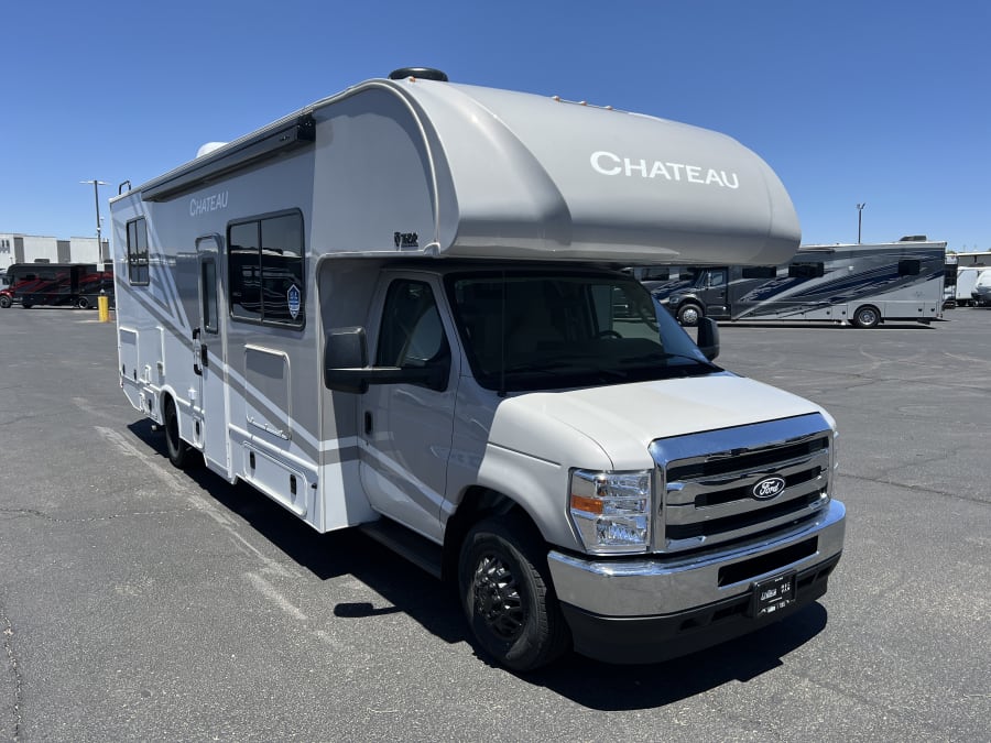 2027 Thor Motor Coach CHATEAU