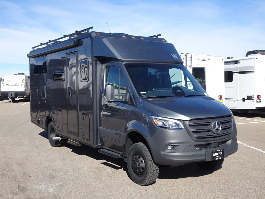 2027 Winnebago EKKO
