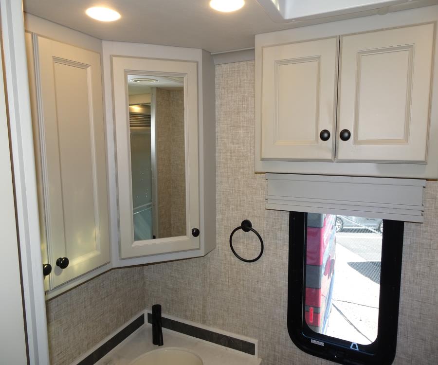 2025 Tiffin ALLEGRO BAY — photo 22 view