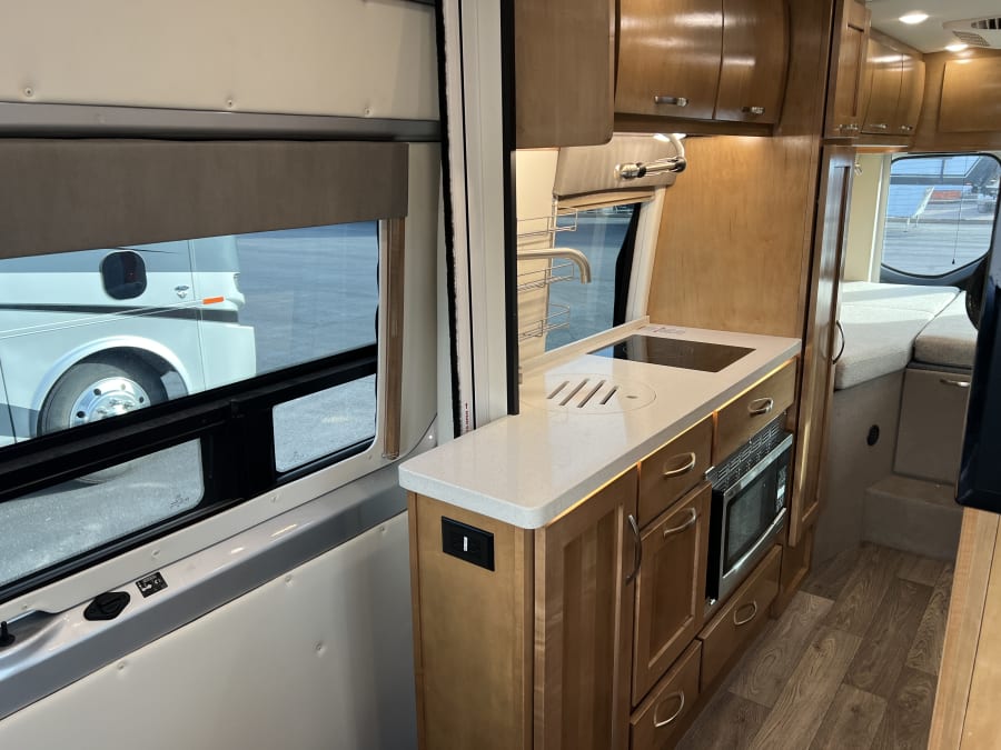 2020 Coachmen GALLERIA — photo 10 view