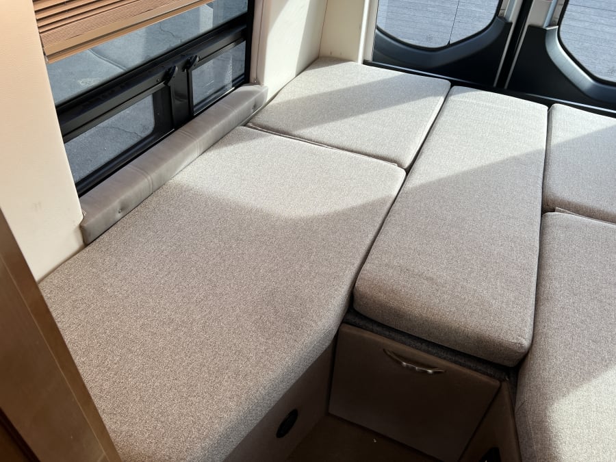 2020 Coachmen GALLERIA — photo 14 view