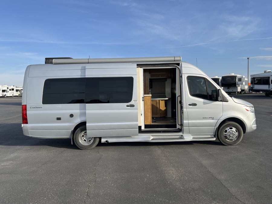 2020 Coachmen GALLERIA — photo 19 view
