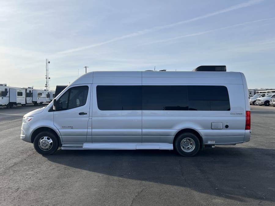 2020 Coachmen GALLERIA — photo 20 view