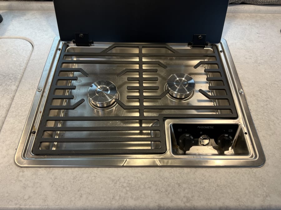 2024 Thor Motor Coach DAZZLE — engine compartment view