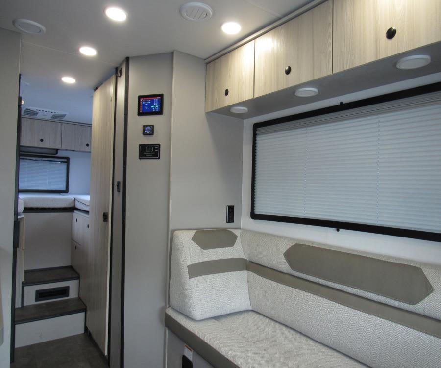 2026 Jayco GRANITE RIDGE — photo 8 view
