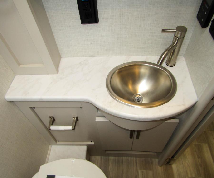 2026 Thor Motor Coach AXIS — photo 15 view