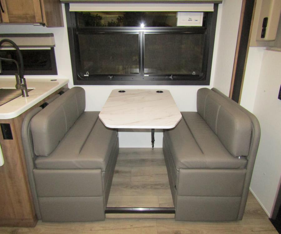 2026 Jayco GREYHAWK XL — photo 8 view