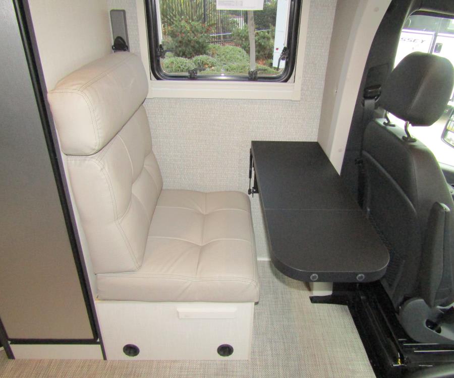 2026 Winnebago EKKO — photo 8 view