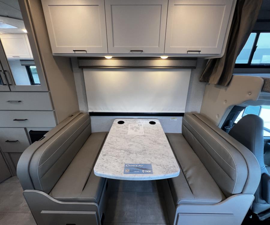 2026 Thor Motor Coach CHATEAU — photo 14 view