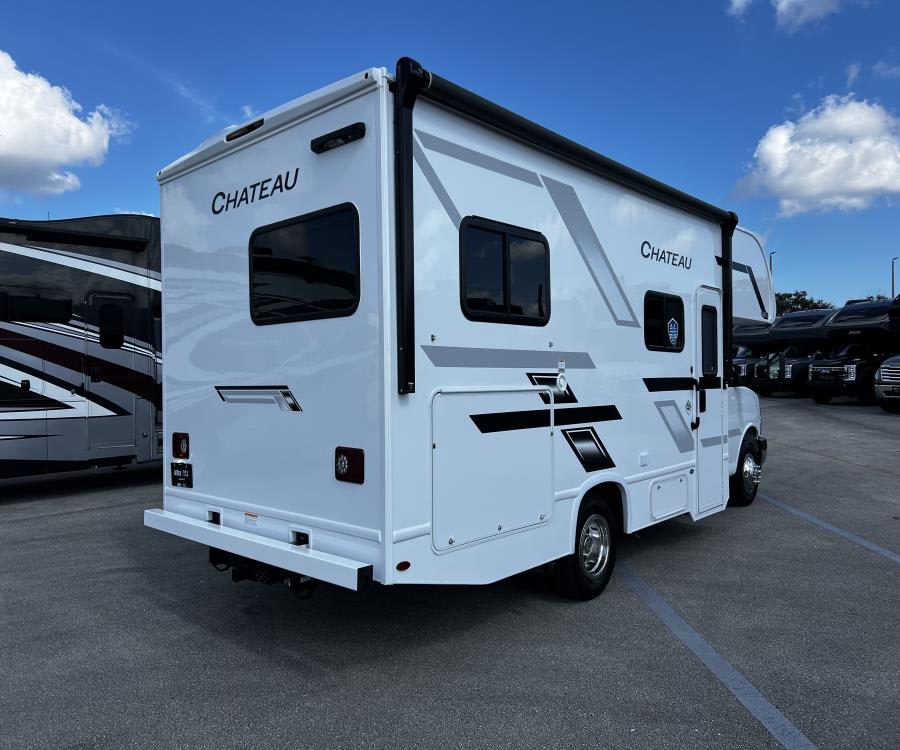 2026 Thor Motor Coach CHATEAU — photo 29 view