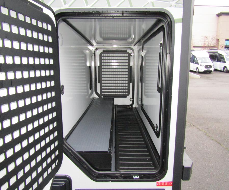 2026 Winnebago EKKO — photo 18 view