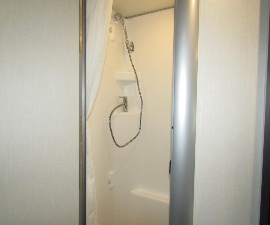 2026 Winnebago EKKO — photo 10 view