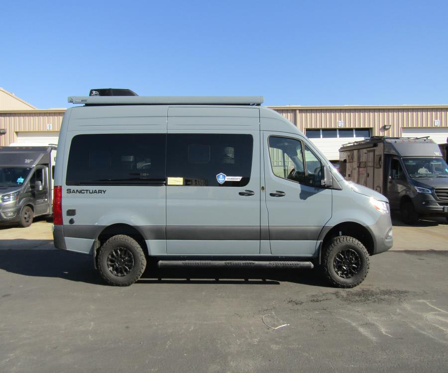 2026 Thor Motor Coach SANCTUARY — photo 14 view