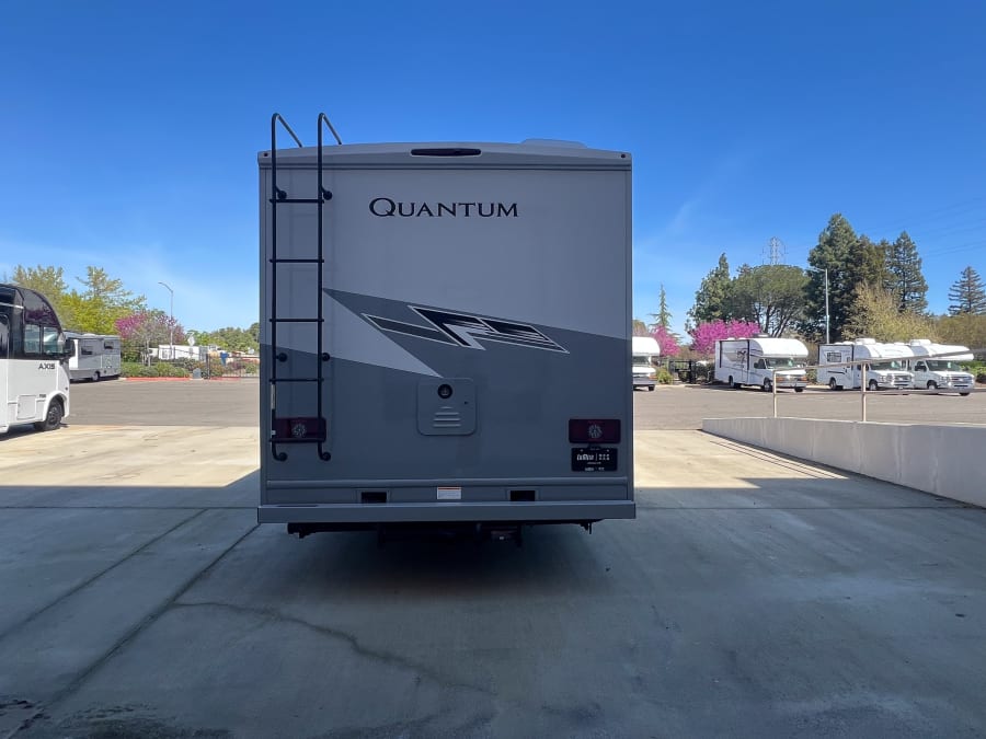 2026 Thor Motor Coach QUANTUM — photo 20 view